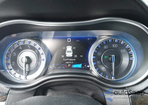 2016 Chrysler 300C из США, поврежденный, VIN 2C3CCAEG1GH190188